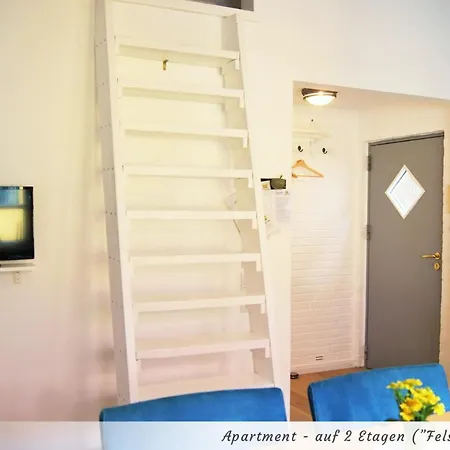 Gelbe Haus - Drei Besondere Apartman