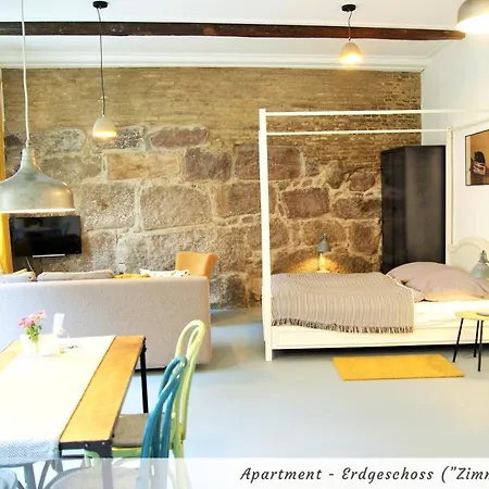 Gelbe Haus - Drei Besondere Apartment *