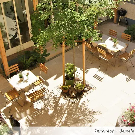 Gelbe Haus - Drei Besondere * Flensburg